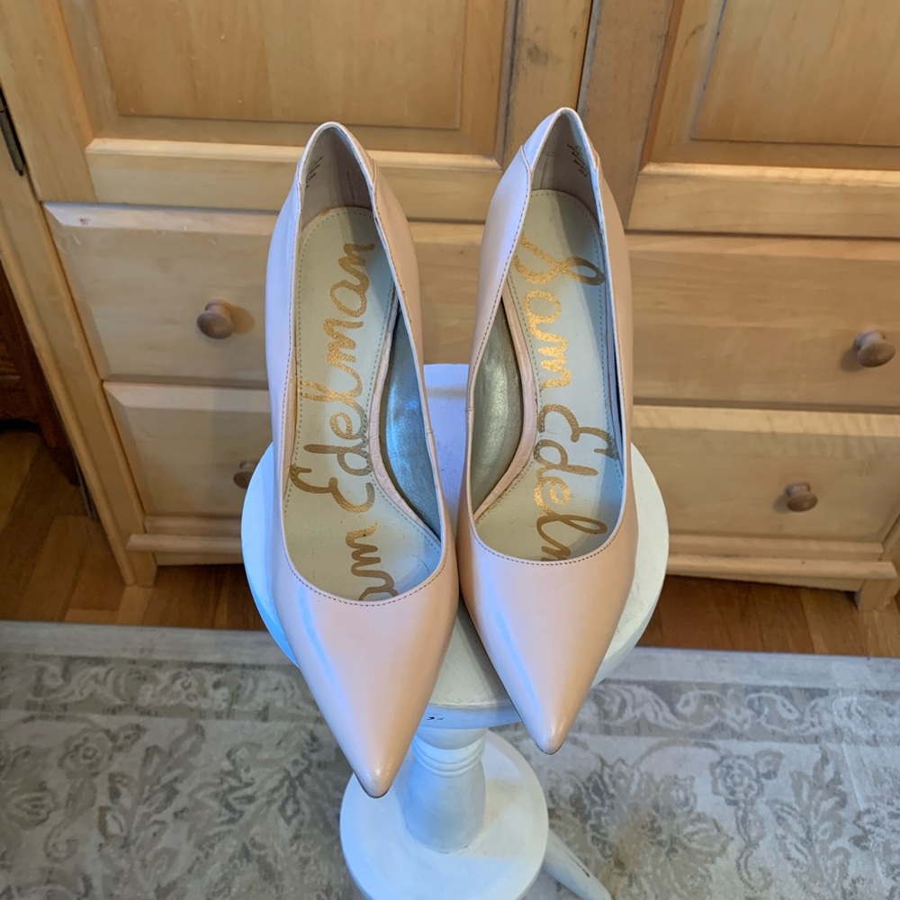 Sam Edelman pumps